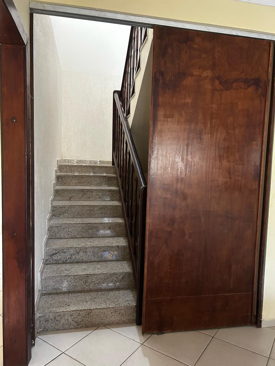 Escada para o segundo andar